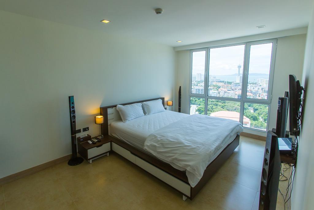The Cliff Residence Condo Pattaya Rum bild