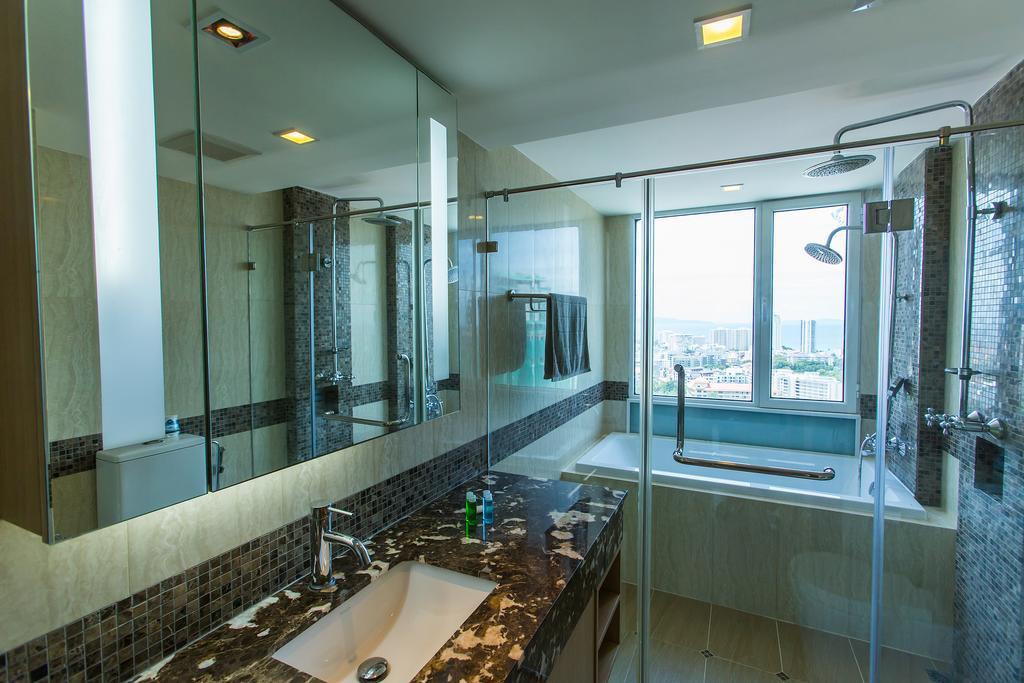 The Cliff Residence Condo Pattaya Rum bild