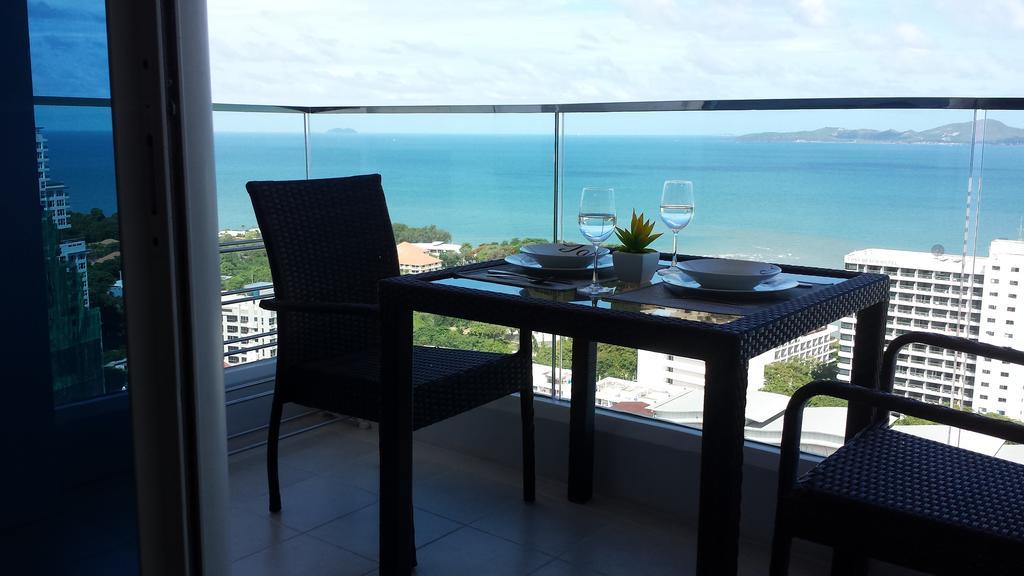 The Cliff Residence Condo Pattaya Rum bild