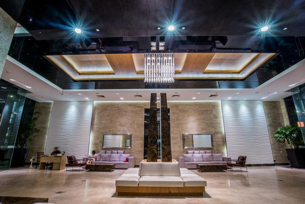 The Cliff Residence Condo Pattaya Exteriör bild
