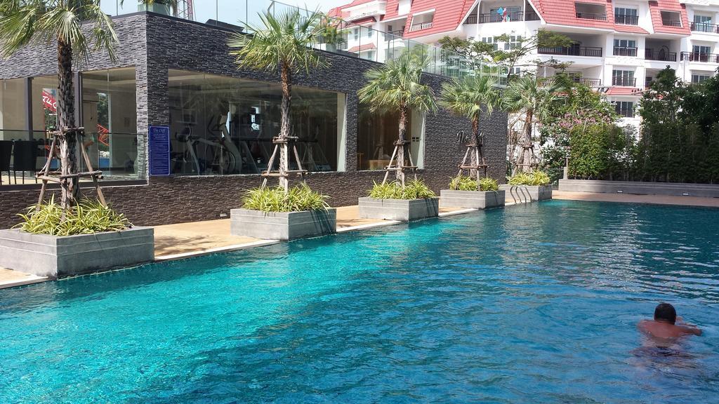 The Cliff Residence Condo Pattaya Exteriör bild