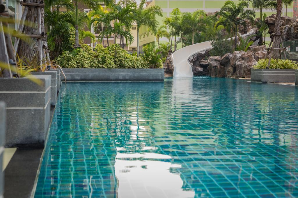 The Cliff Residence Condo Pattaya Exteriör bild