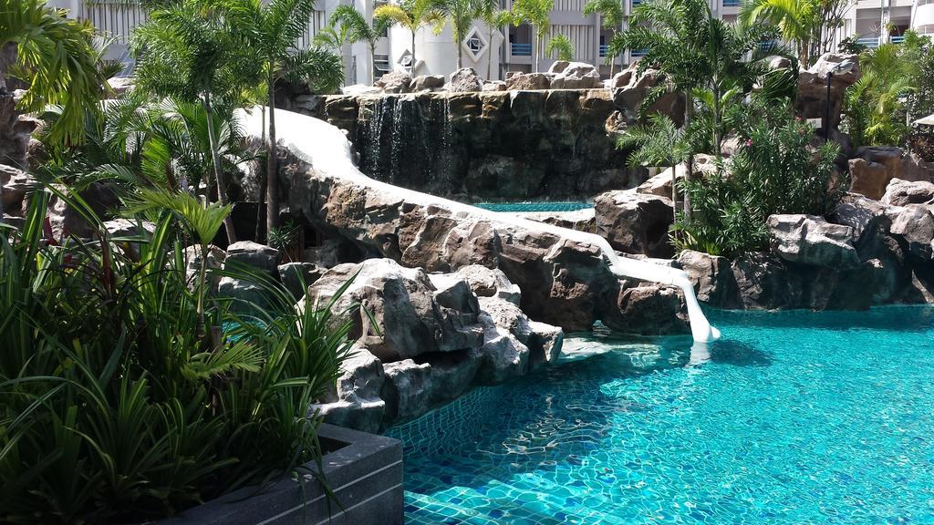The Cliff Residence Condo Pattaya Exteriör bild